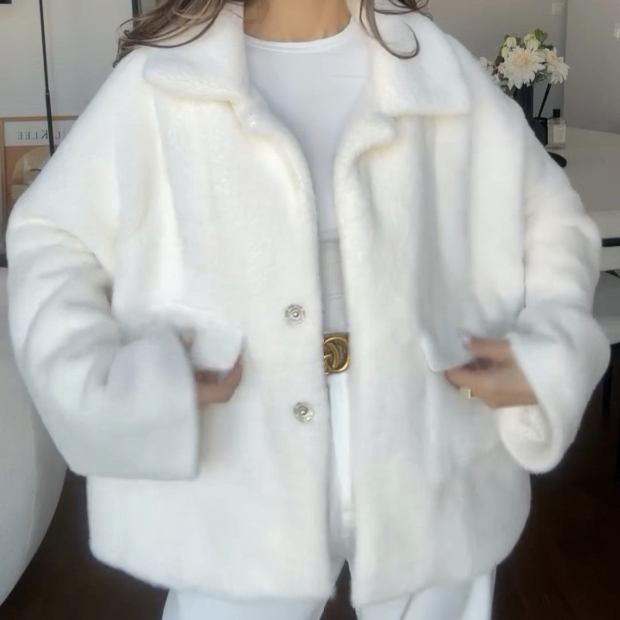 KRISTA I ELEGANTER PELZMANTEL