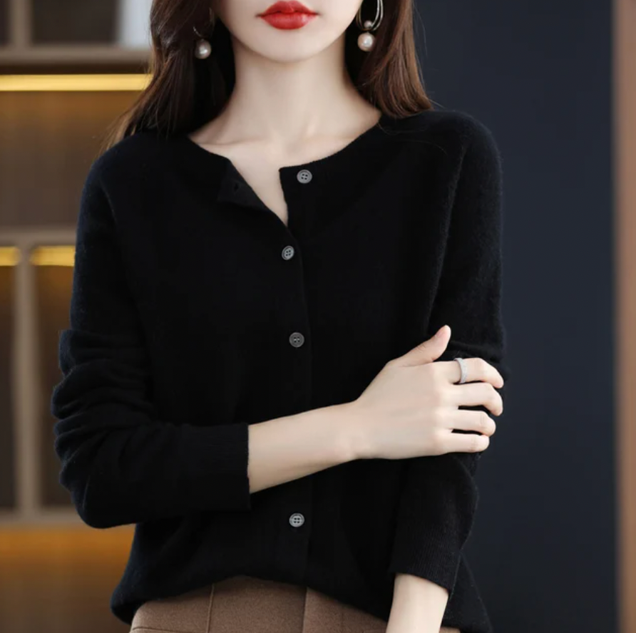 VIVIENNE I WARME GEMÜTLICHE STRICKJACKE