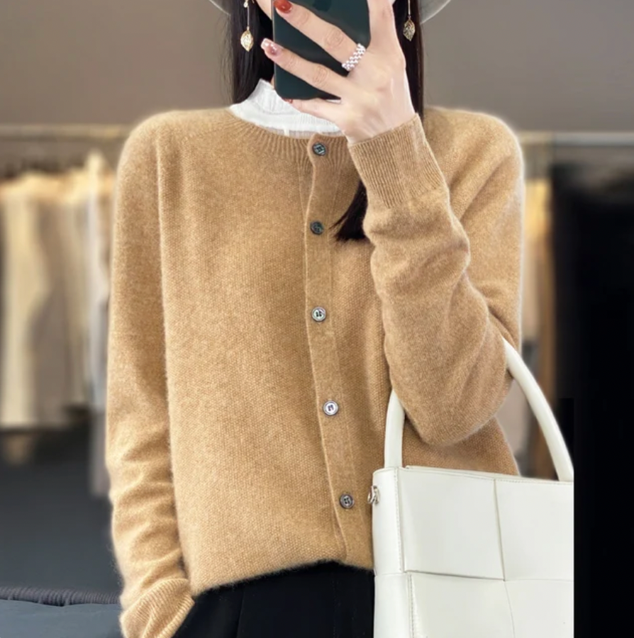 VIVIENNE I WARME GEMÜTLICHE STRICKJACKE