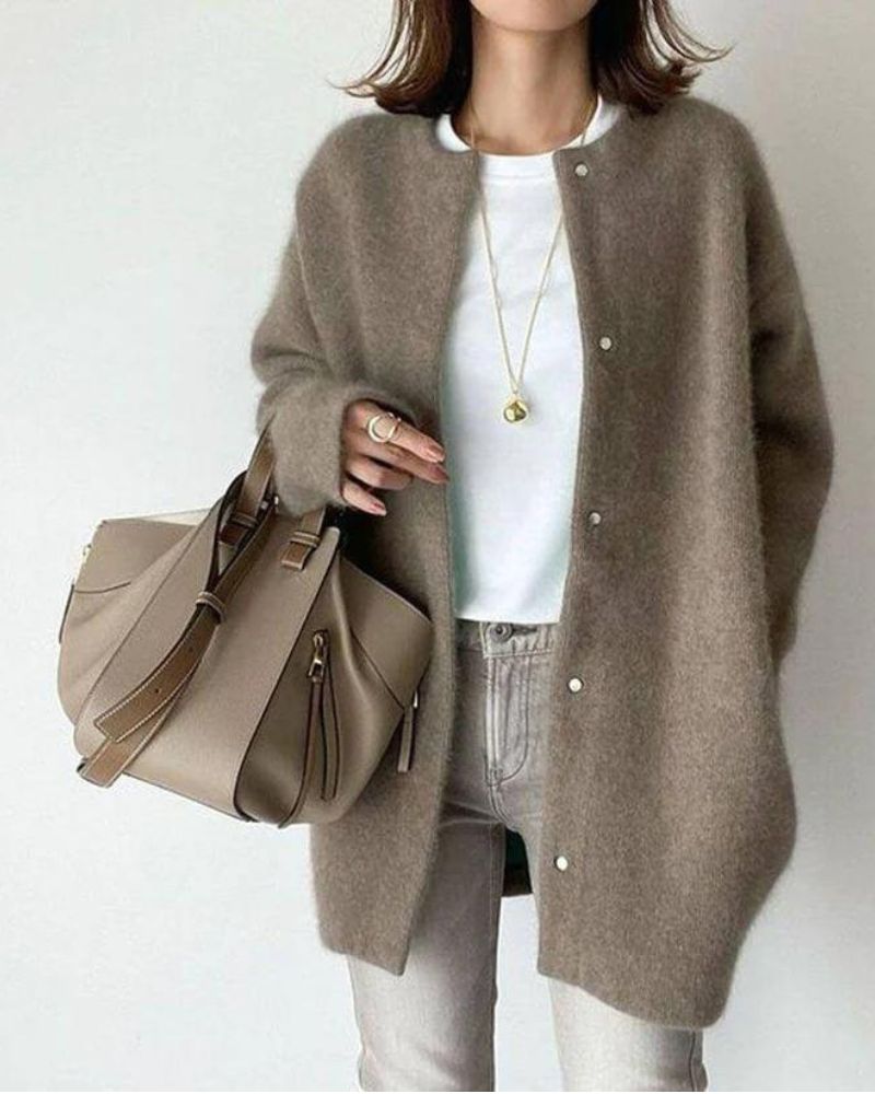 HAEZEL I WARME STRICKJACKE