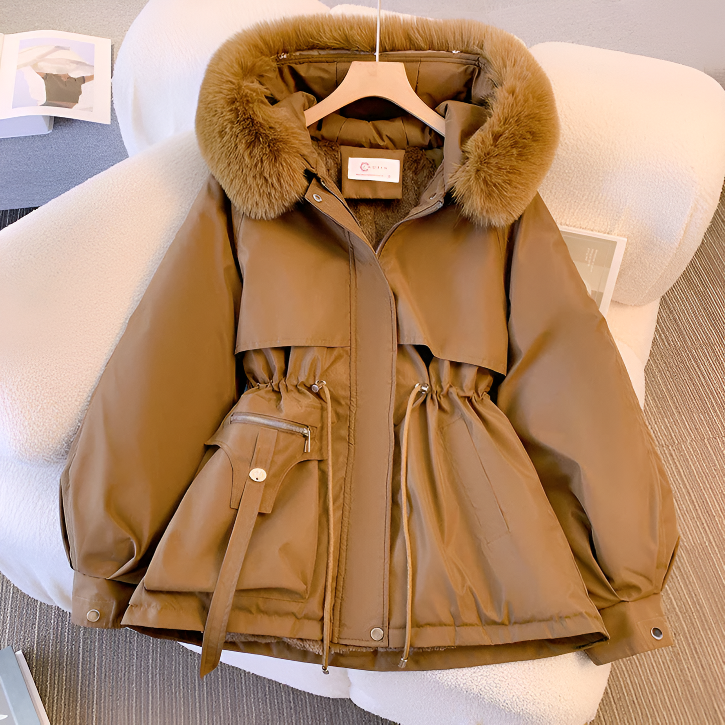LUCIA I STYLISCHE WINTERJACKE