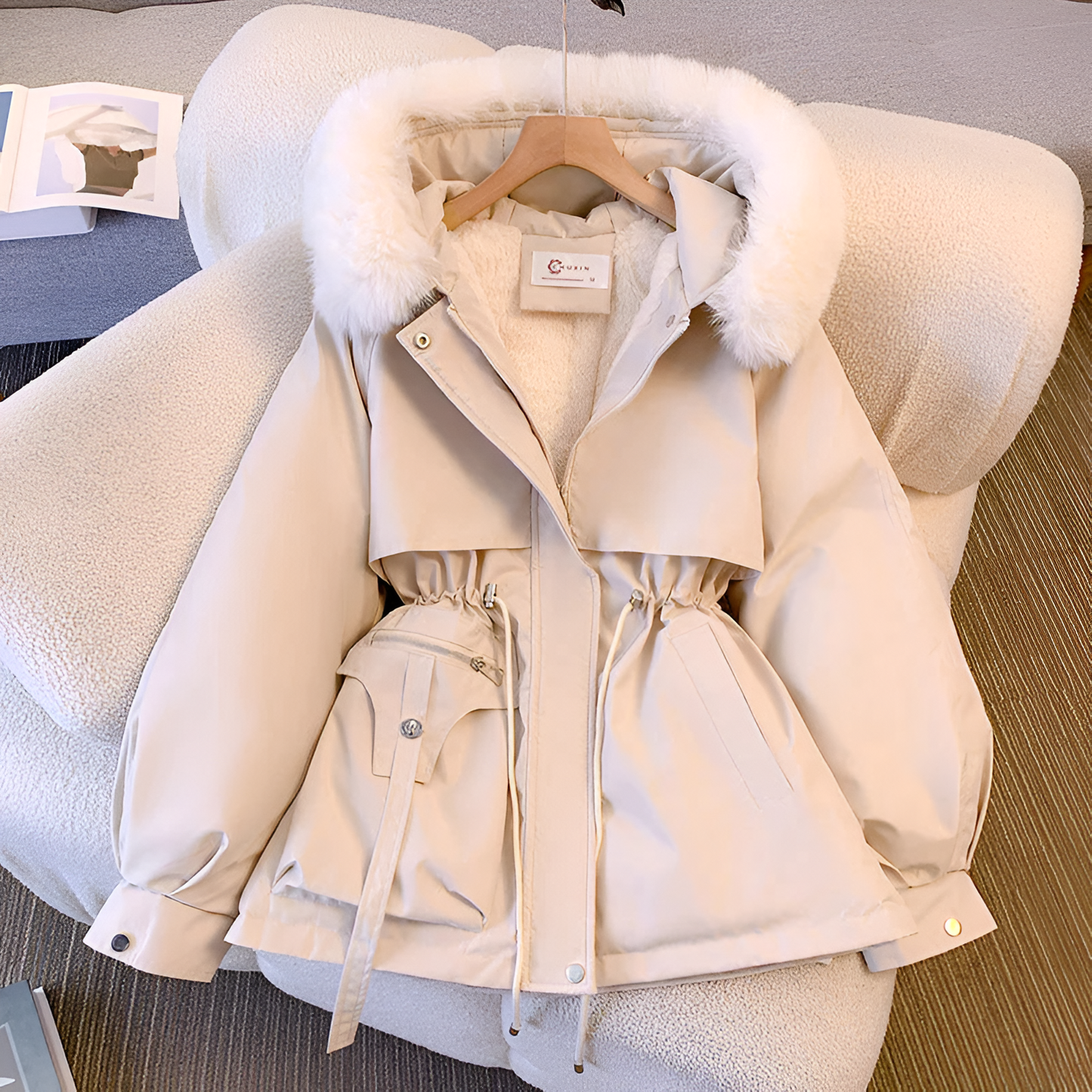 LUCIA I STYLISCHE WINTERJACKE
