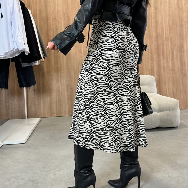 SIDONIE I MODISCHER ROCK MIT TIERPRINT