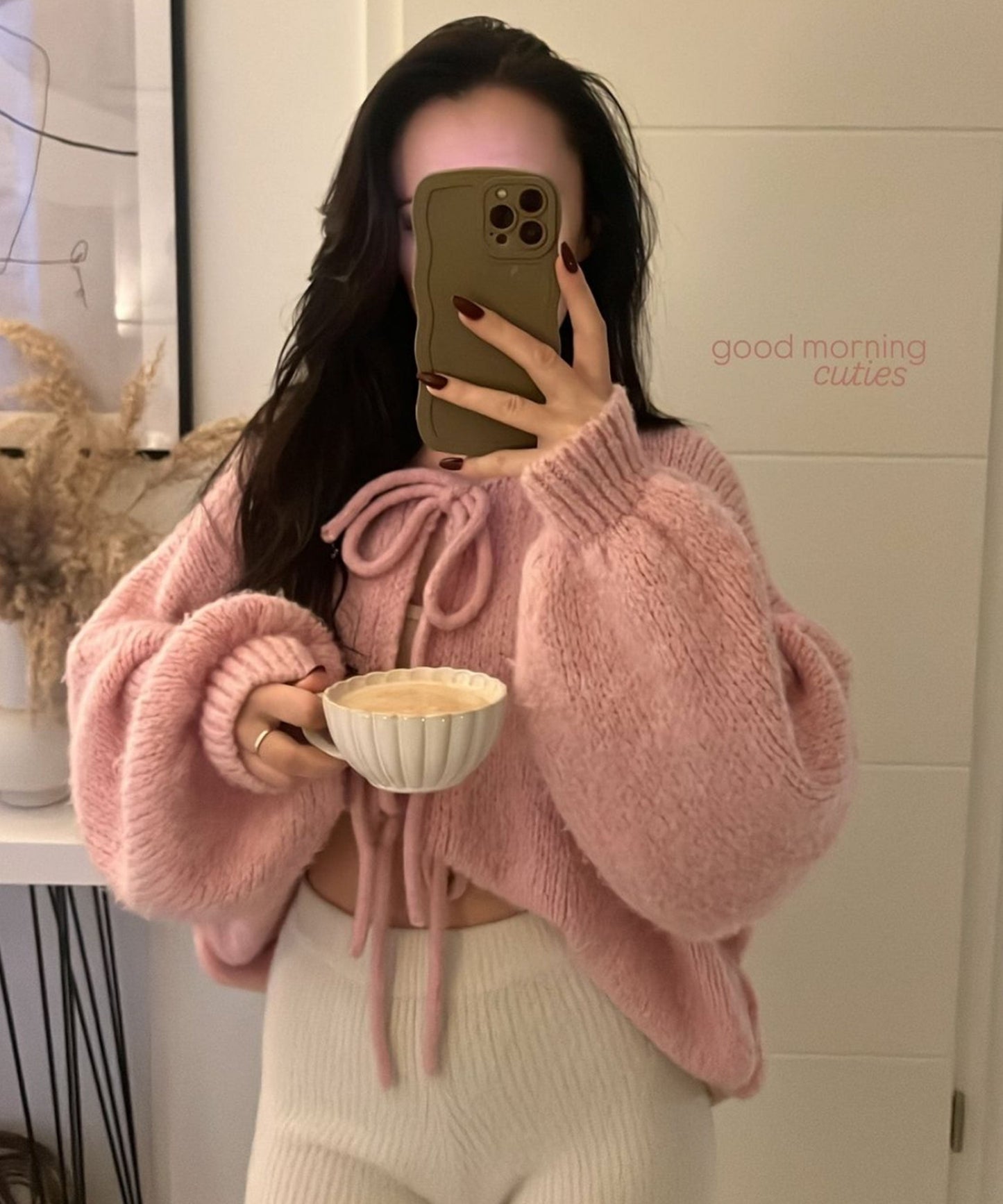NADJA I STILVOLLE STRICKJACKE