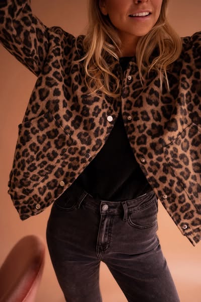 ULVIKE I JACKE MIT LEOPARDENMUSTER