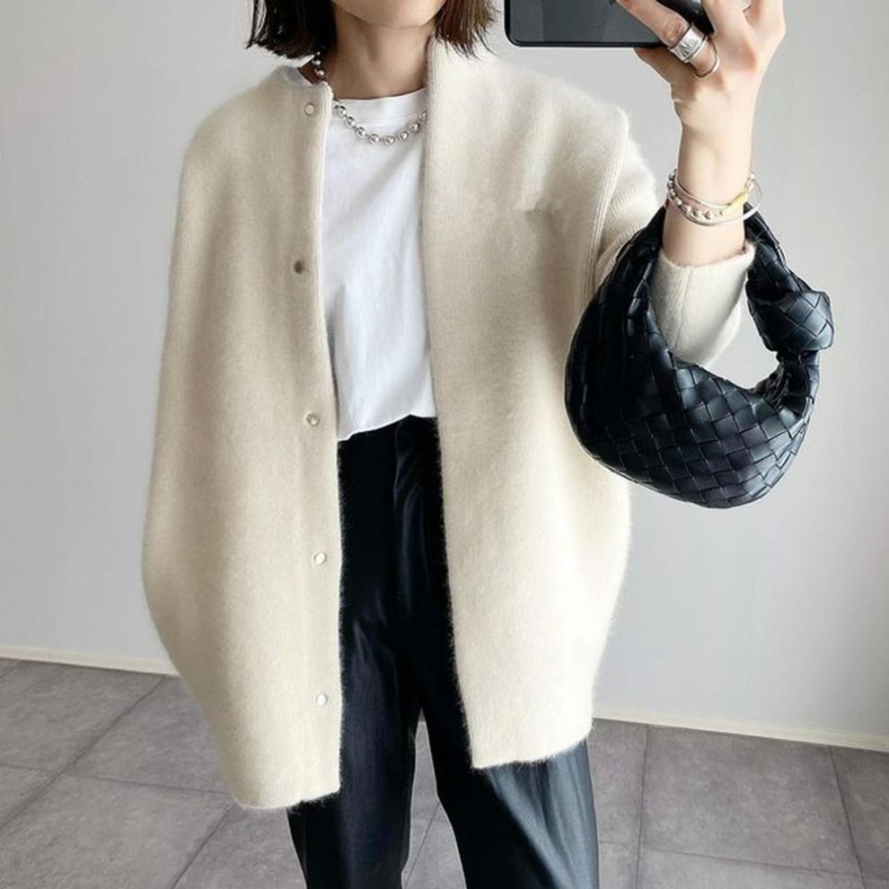 HAEZEL I WARME STRICKJACKE
