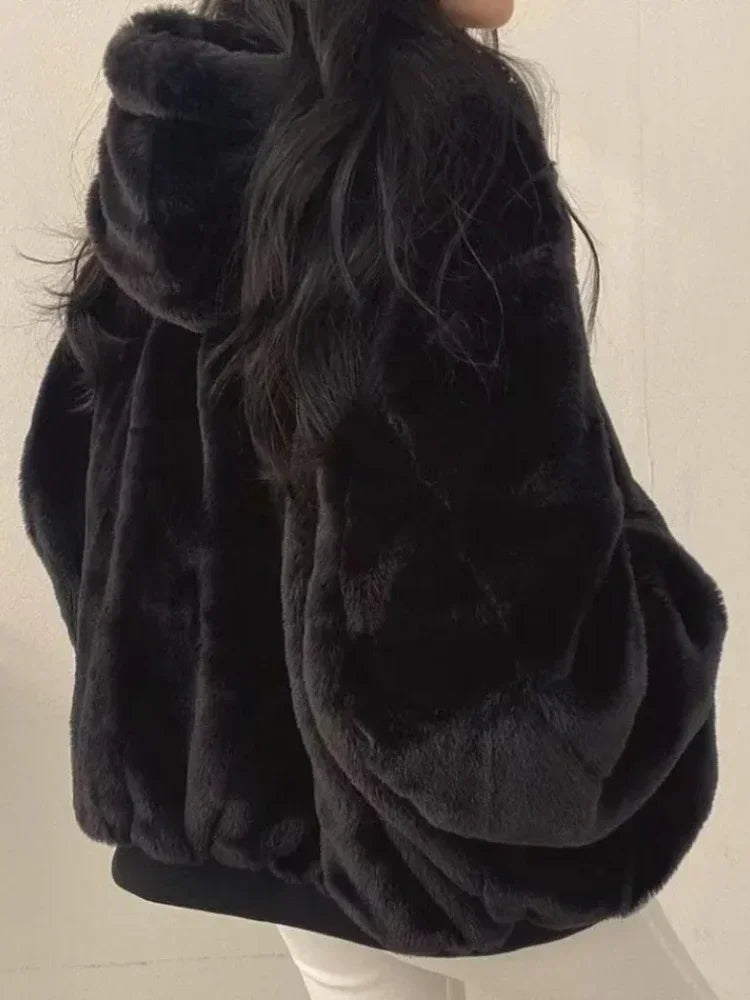 MONIKA I ÜBERGROSSE WINTERJACKE