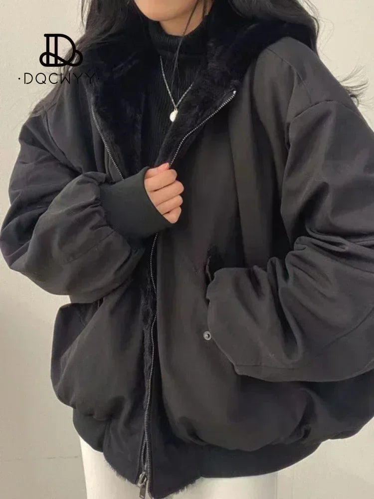 MONIKA I ÜBERGROSSE WINTERJACKE